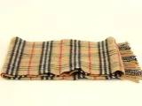 BURBERRY London - Iconische Nova Check sjaal - 100% lamswol - Made in England – foto 6 – kavel bij De Kringwinkel, Antwerpen