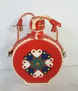 Vintage folkart drankset met leren fles en zes glaasjes – foto 5 – kavel bij De Kringwinkel, Turnhout
