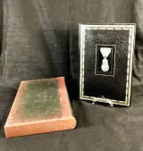 Boek: La Médaille Militaire – Michel Massian – Luxe editie met cassette – Éditions Neuf (1972) 3e druk – foto 3 – kavel bij De Kringwinkel, Turnhout