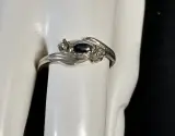 Zilveren ring met blauwe en witte stenen – foto 4 – kavel bij De Kringwinkel, Turnhout