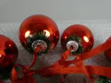 Rode kerstbal slinger – foto 5 – kavel bij De Kringwinkel, Diest