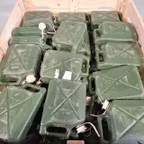 Partij jerrycans – foto 2 – kavel bij Domeinen Roerende Zaken, Groningen