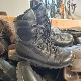 Ca. 90x Paar diverse schoenen – foto 3 – kavel bij Domeinen Roerende Zaken, Groningen