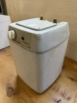 Elektrische onderbouwboiler / close-in boiler, Pelgrim, IB 100, wit/lichtgrijs, 2.000 W | 8 bar | instelbare thermostaat – foto 3 – kavel bij Onlineveilingmeester, Hoogeveen