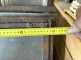 4x Boogvormig uitklapbaar stalraam, Historisch, wit/roest, 63 cm breed; 43-49 cm hoog – foto 5 – kavel bij Onlineveilingmeester, Hoogeveen