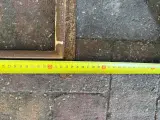 Gebogen stalraamframe, Historisch, wit/roest, 60 cm breed; 32,5-37,5 cm hoog – foto 3 – kavel bij Onlineveilingmeester, Hoogeveen