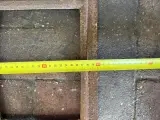 Gebogen stalraamframe, Historisch, wit/roest, 60 cm breed; 32,5-37,5 cm hoog – foto 4 – kavel bij Onlineveilingmeester, Hoogeveen