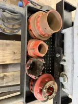 Elektrische pijpdraadsnijmachine, REX, S80AV, grijs/rood, met voetpedaal en draadsnijkoppen – foto 9 – kavel bij Onlineveilingmeester, Hoogeveen