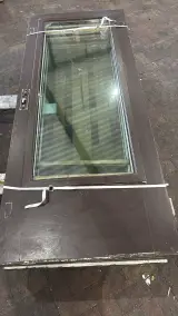 Meranti hardhouten buitendeur, HR++ glas; lage borstwering, houtkleur, pallet B – foto 3 – kavel bij Onlineveilingmeester, Hoogeveen