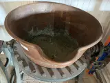 Industriële kantelbare kookketel, Jamketel met handwiel, koper/brons/groen, op stalen onderstel met handwiel – foto 2 – kavel bij Onlineveilingmeester, Hoogeveen