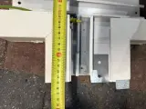 9x T-stuk kabelgoot, T-aftakking met deksel, wit, Circa 33 x 25 cm | aftakstuk – foto 3 – kavel bij Onlineveilingmeester, Hoogeveen