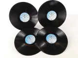 Edith Piaf vinyl platen box set – foto 13 – kavel bij De Kringwinkel, Heverlee