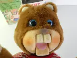 Vintage Teddy Ruxpin pratende beer/cassettespeler interactief – foto 3 – kavel bij De Kringwinkel, Heverlee