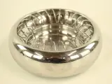 Lot van 4 designobjecten van Alessi – fluitketel, asbak en 2 spaghetti opbergdozen – foto 7 – kavel bij De Kringwinkel, Antwerpen