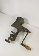 Verzameling vintage keukengerei en gereedschap, 20e eeuw – foto 2 – kavel bij De Kringwinkel, Turnhout