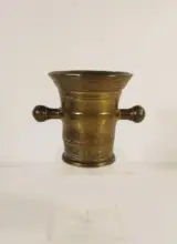 Antieke bronzen vijzel met twee handgrepen – foto 4 – kavel bij De Kringwinkel, Turnhout