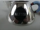 2 Alessi melkkannetjes – foto 2 – kavel bij De Kringwinkel, Diest