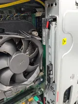 Lenovo ThinkCentre desktop computer met SSD 256Gb – foto 4 – kavel bij De Kringwinkel, Sint-Niklaas