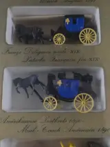 Set miniatuur postkoetsen 1800 in doos – foto 4 – kavel bij De Kringwinkel, Heverlee
