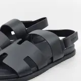 Paar sandalen, maat 45, Hermès, FR231695ZH 45 2211 – foto 3 – kavel bij Domeinen Roerende Zaken, Groningen