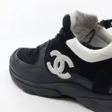 Paar sneakers, maat 45, Chanel, W G38301 – foto 7 – kavel bij Domeinen Roerende Zaken, Groningen