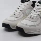 Paar sneakers, maat 38, Chanel, W G38299 – foto 2 – kavel bij Domeinen Roerende Zaken, Groningen