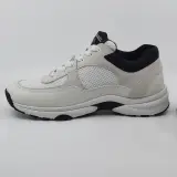 Paar sneakers, maat 38, Chanel, W G38299 – foto 5 – kavel bij Domeinen Roerende Zaken, Groningen