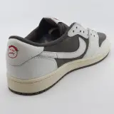 Paar schoenen, maat 44, Nike, Air Jordan DM7866-162 – foto 16 – kavel bij Domeinen Roerende Zaken, Groningen