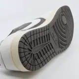 Paar schoenen, maat 44, Nike, Air Jordan DM7866-162 – foto 17 – kavel bij Domeinen Roerende Zaken, Groningen