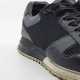 Paar sneakers, maat 7, Louis Vuitton, GO 0221 – foto 14 – kavel bij Domeinen Roerende Zaken, Groningen