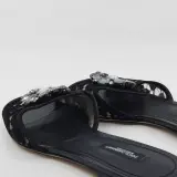 Paar slippers, maat 37, Dolce&Gabbana – foto 7 – kavel bij Domeinen Roerende Zaken, Groningen