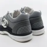 Paar sneakers, maat 45, Chanel, W G40186 – foto 6 – kavel bij Domeinen Roerende Zaken, Groningen