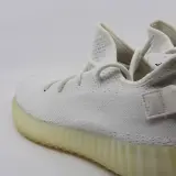 Paar sneakers, maat 44, Adidas Yeezy, CP9366 – foto 8 – kavel bij Domeinen Roerende Zaken, Groningen