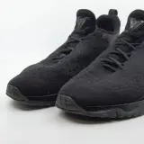 Paar sneakers, Louis Vuitton – foto 2 – kavel bij Domeinen Roerende Zaken, Groningen