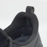 Paar sneakers, Louis Vuitton – foto 9 – kavel bij Domeinen Roerende Zaken, Groningen