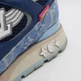 Paar sneakers, maat 11, Louis Vuitton, G0 0284 – foto 5 – kavel bij Domeinen Roerende Zaken, Groningen