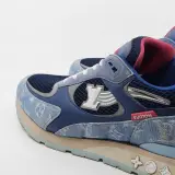 Paar sneakers, maat 11, Louis Vuitton, G0 0284 – foto 8 – kavel bij Domeinen Roerende Zaken, Groningen