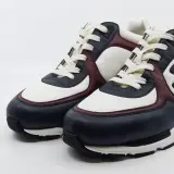 Paar sneakers, maat 45, Chanel, W C45334 – foto 2 – kavel bij Domeinen Roerende Zaken, Groningen