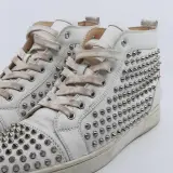 Paar schoenen, maat 43, Louboutin – foto 3 – kavel bij Domeinen Roerende Zaken, Groningen