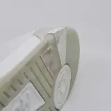 Paar sneakers, maat 10, Louis Vuitton, FD 0212 – foto 13 – kavel bij Domeinen Roerende Zaken, Groningen