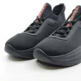 Paar sneakers, maat 9, Prada, 4E3406 – foto 2 – kavel bij Domeinen Roerende Zaken, Groningen