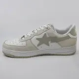 Paar sneakers, maat 12, A Bathing Ape, OZXSHM191050L – foto 4 – kavel bij Domeinen Roerende Zaken, Groningen
