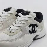 Paar sneakers, maat 44, Chanel, W G38301 – foto 3 – kavel bij Domeinen Roerende Zaken, Groningen
