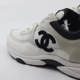Paar sneakers, maat 44, Chanel, W G38301 – foto 7 – kavel bij Domeinen Roerende Zaken, Groningen