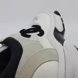 Paar sneakers, maat 44, Chanel, W G38301 – foto 10 – kavel bij Domeinen Roerende Zaken, Groningen