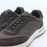 Paar sneakers, maat 45, Loro Piana, Week_end Walk Evo – foto 3 – kavel bij Domeinen Roerende Zaken, Groningen