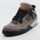 Paar sneakers, maat 44,5, Air Jordan, DB0732-200 – foto 16 – kavel bij Domeinen Roerende Zaken, Groningen