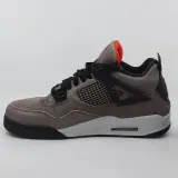 Paar sneakers, maat 44,5, Air Jordan, DB0732-200 – foto 5 – kavel bij Domeinen Roerende Zaken, Groningen