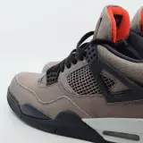 Paar sneakers, maat 44,5, Air Jordan, DB0732-200 – foto 7 – kavel bij Domeinen Roerende Zaken, Groningen