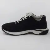 Paar sneakers, maat 45, Chanel, W G45078 – foto 6 – kavel bij Domeinen Roerende Zaken, Groningen